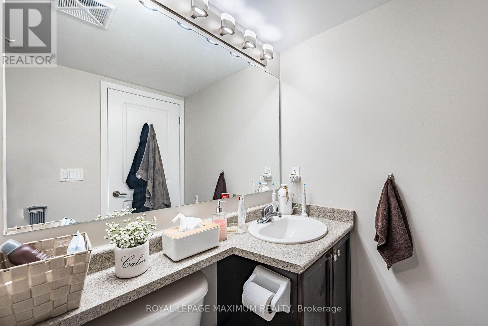 #305 8026 KIPLING AVENUE - 30
