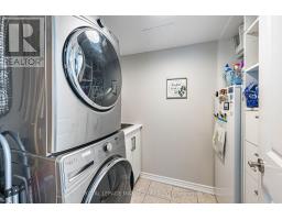 305 - 8026 Kipling Avenue, Vaughan, ON L4L2A1 Photo 31