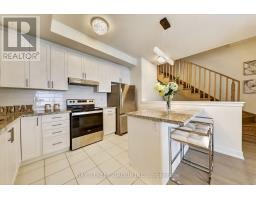 42 Herman Gilroy Lane, Markham, ON L6C3L7 Photo 10