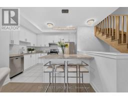 42 Herman Gilroy Lane, Markham, ON L6C3L7 Photo 8