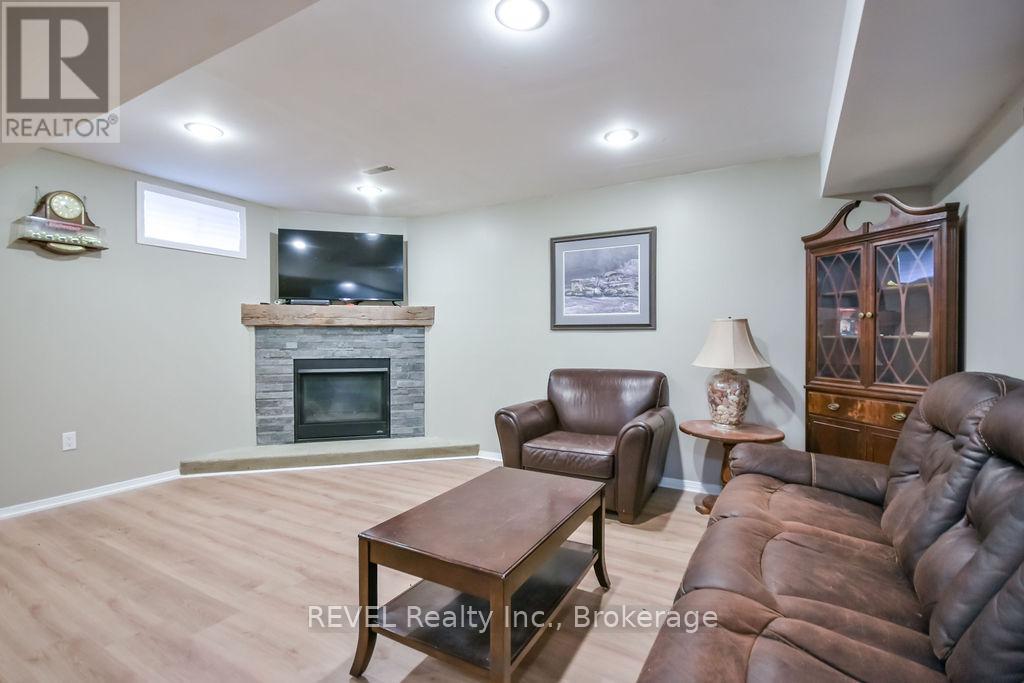 179 LUCKPORT CRESCENT - Image 30