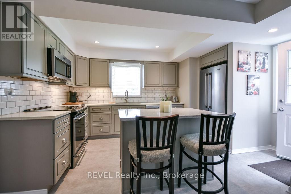 179 LUCKPORT CRESCENT - 6