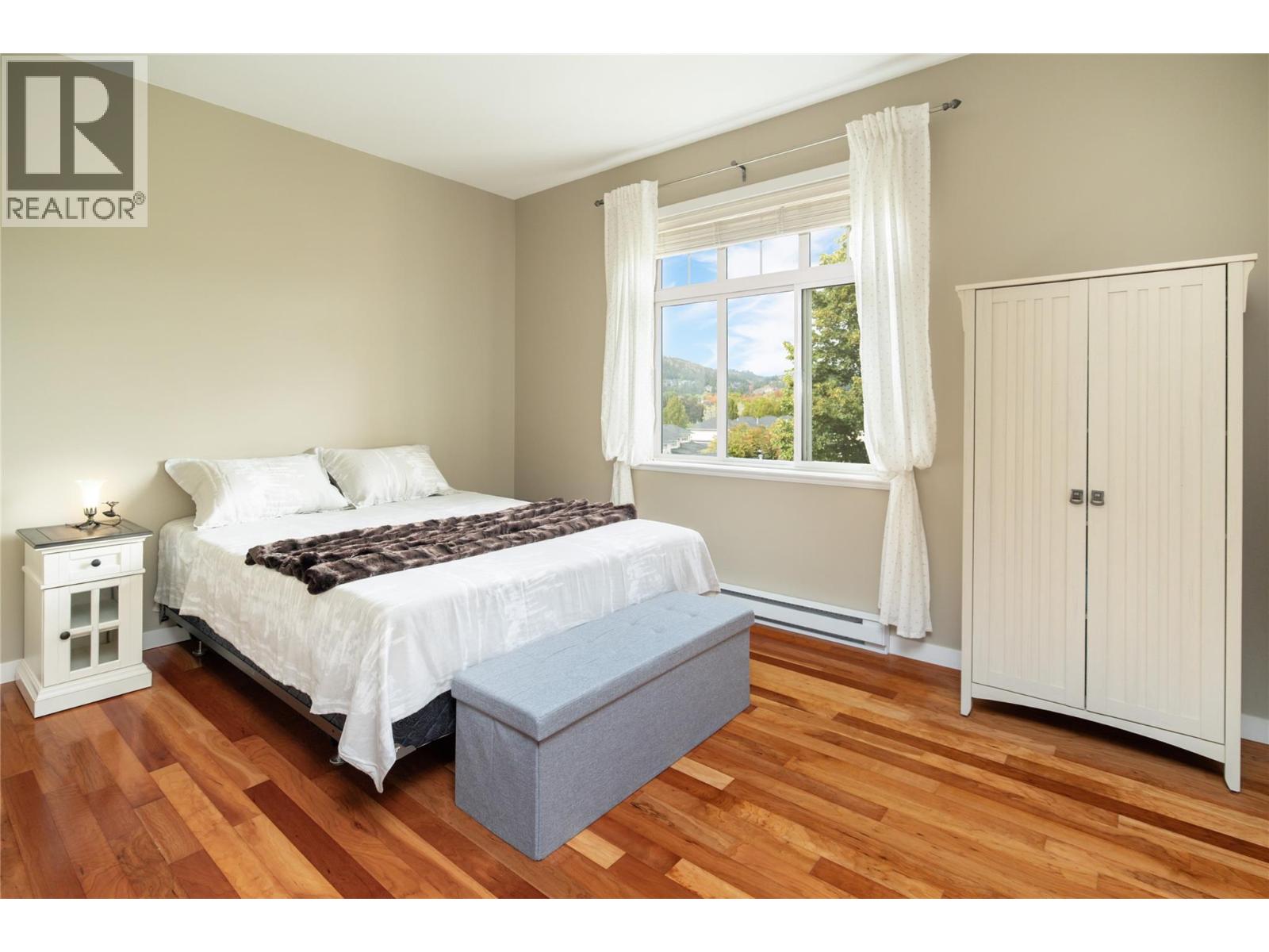 #406 307 Whitman Road - 16