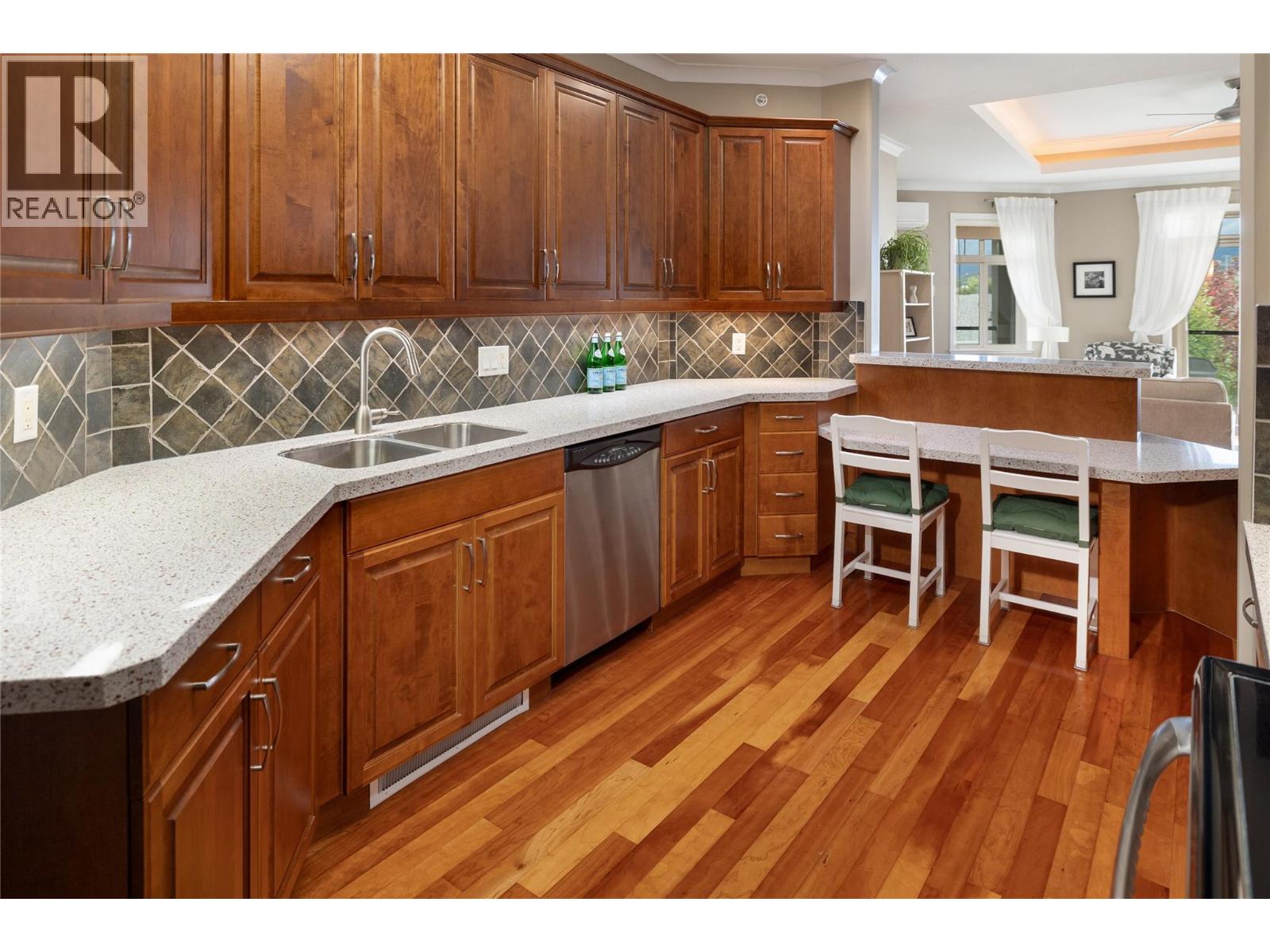 #406 307 Whitman Road - 7