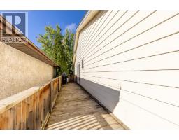 119 Red Crow Boulevard W, Lethbridge, AB T1K5N2 Photo 30