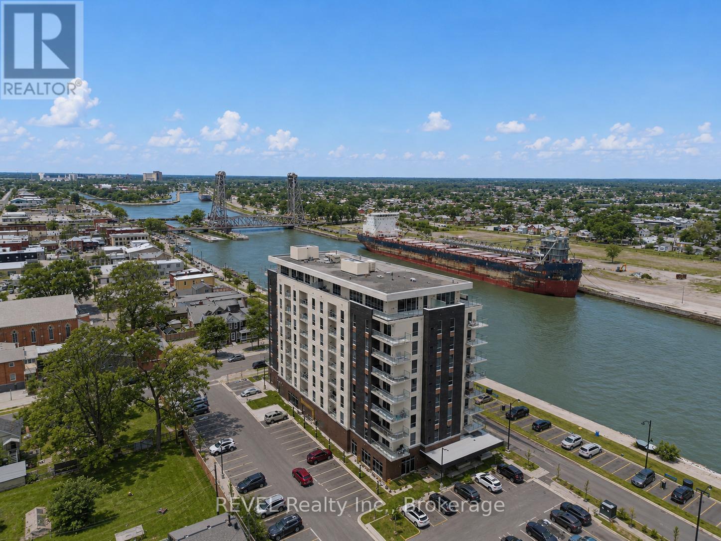 #605 118 West Street, Port Colborne (Sugarloaf), Ontario, L3K4C9, Port Colborne (Sugarloaf), Ontario — photo 3 of 5