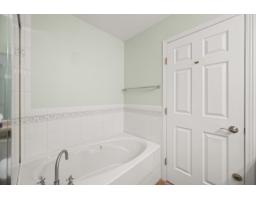 235 13888 70 Avenue, Surrey, BC V3W0R8 Photo 22