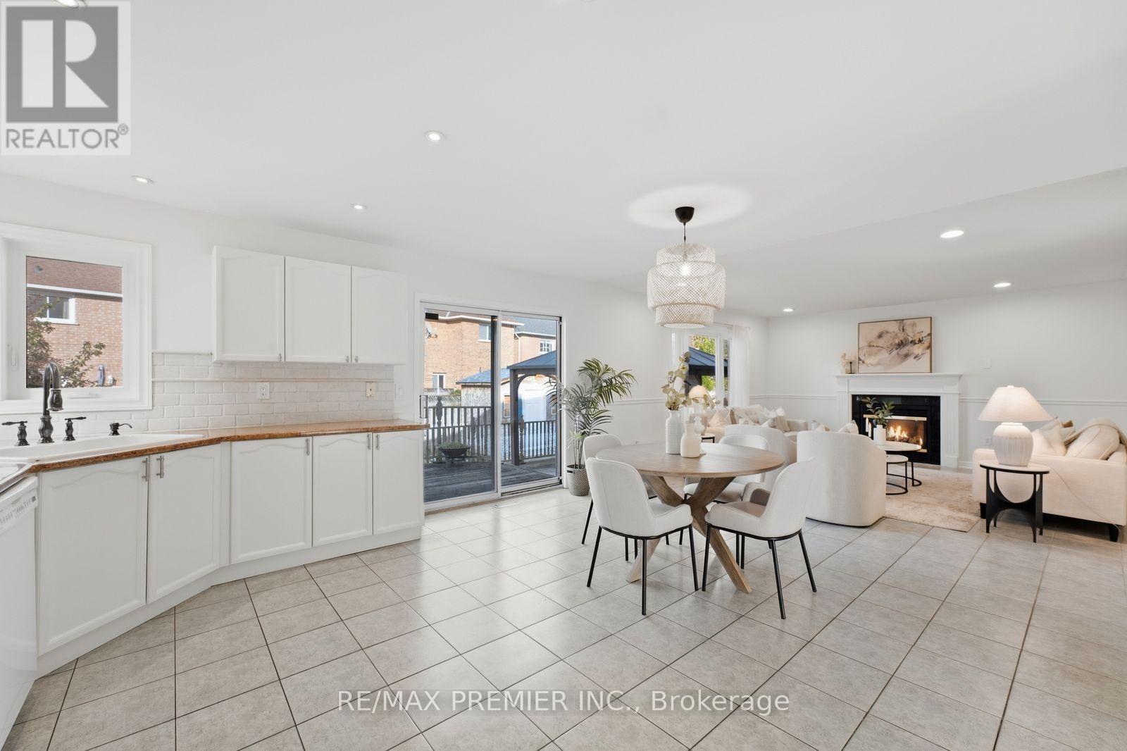 9 SANT FARM DRIVE - 20