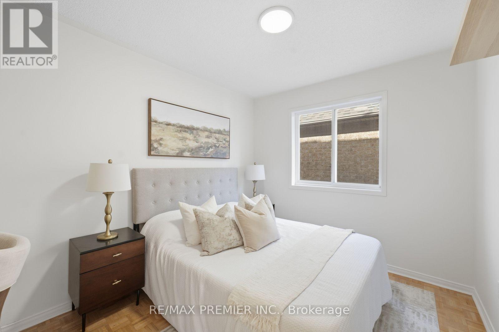 9 SANT FARM DRIVE - 22