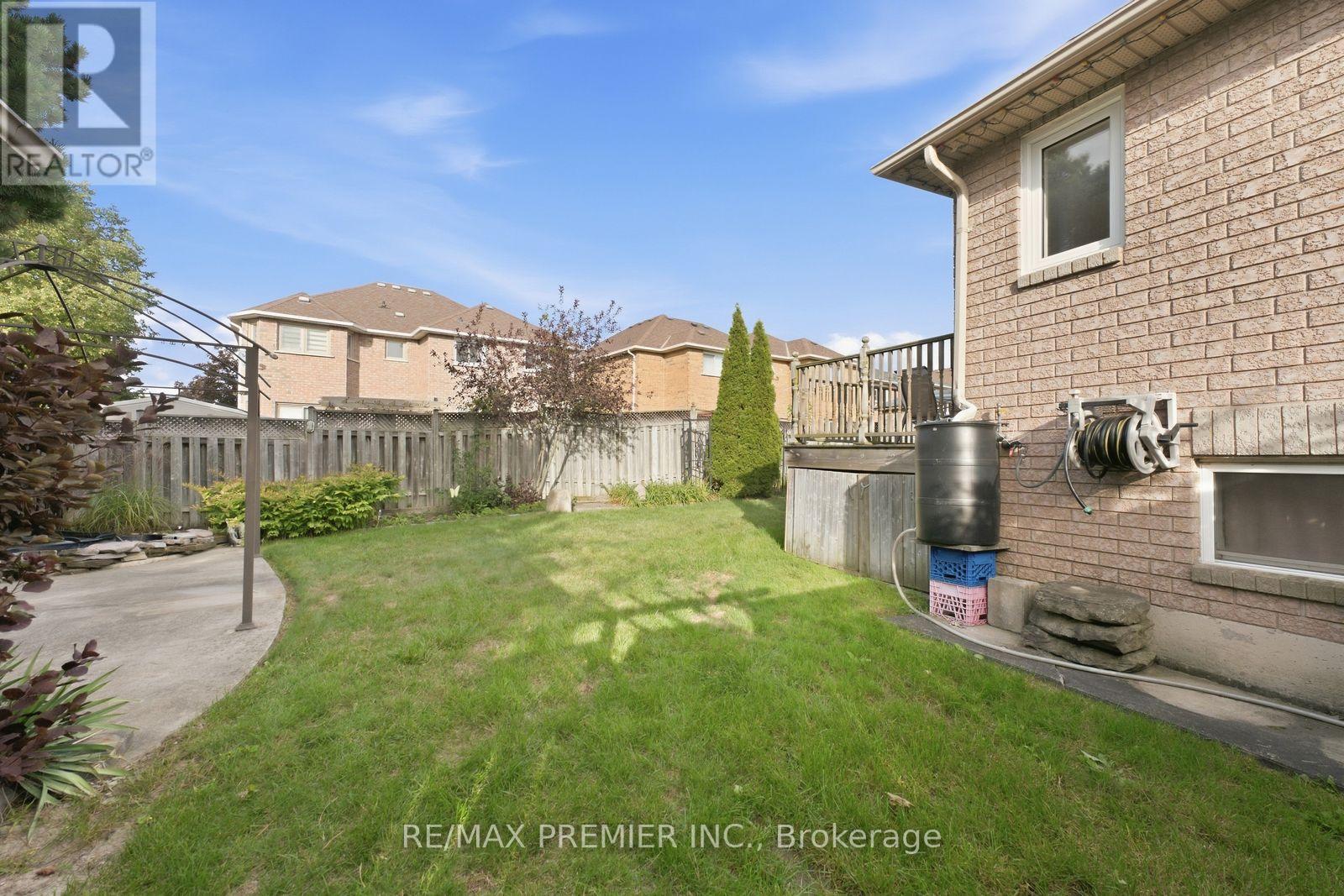 9 SANT FARM DRIVE - 36