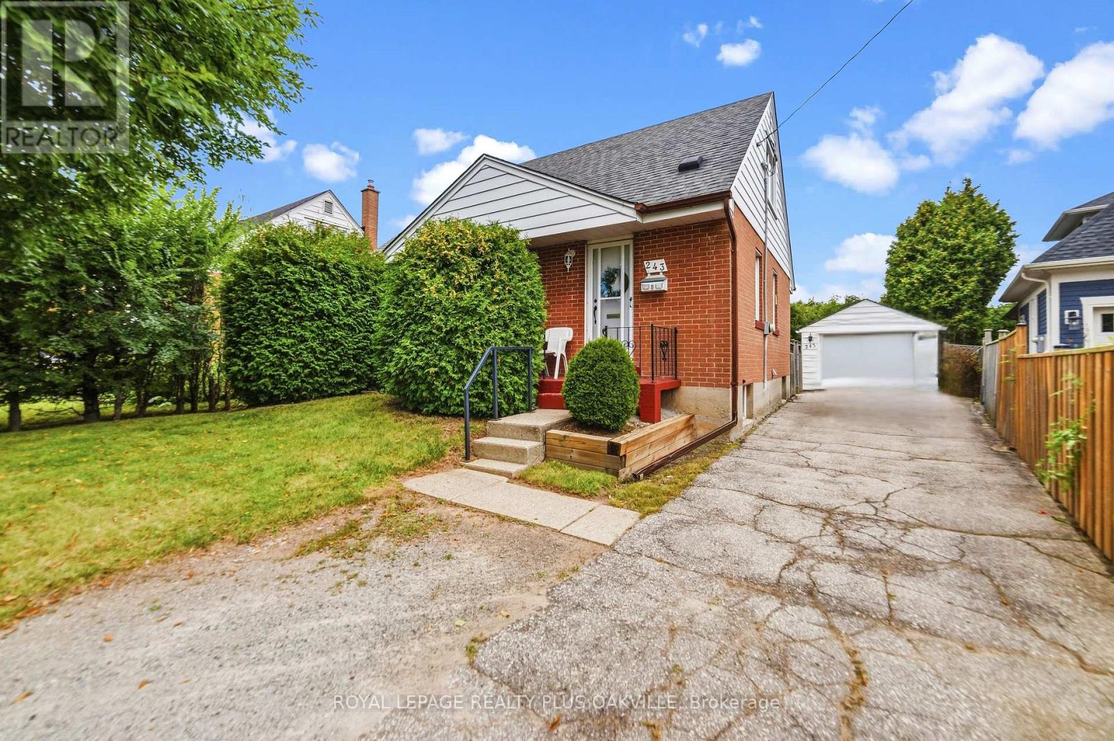 Photo of 243 Jennings Crescent