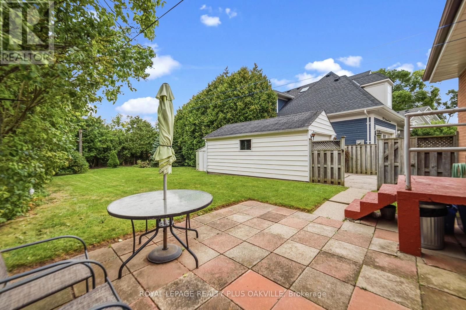 243 JENNINGS CRESCENT - 22