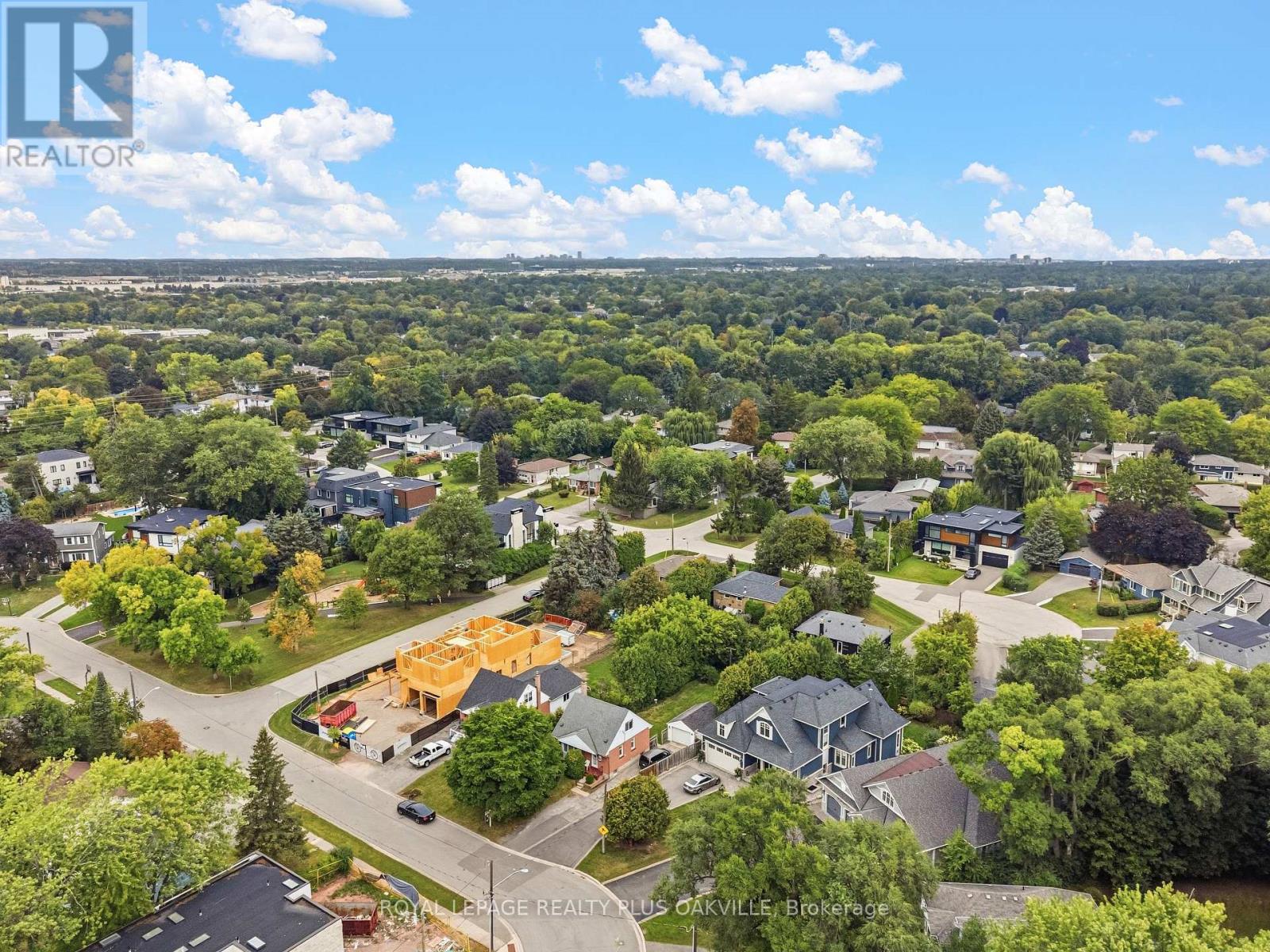 243 JENNINGS CRESCENT - 29
