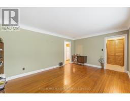 243 Jennings Crescent, Oakville, ON L6L1W2 Photo 11