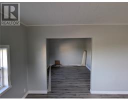 102 Marine Drive thumbnail 12