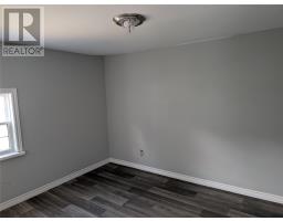 102 Marine Drive thumbnail 18