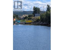102 Marine Drive thumbnail 6