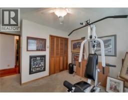 1930 Gillian Pl, Campbell River, BC V9W6B6 Photo 27