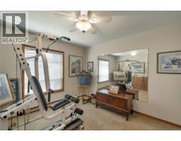 1930 Gillian Pl, Campbell River, BC V9W6B6 Photo 28