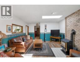 1930 Gillian Pl, Campbell River, BC V9W6B6 Photo 16