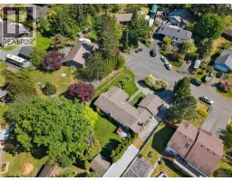1930 Gillian Pl, Campbell River, BC V9W6B6 Photo 43