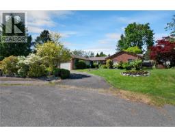 1930 Gillian Pl, Campbell River, BC V9W6B6 Photo 50