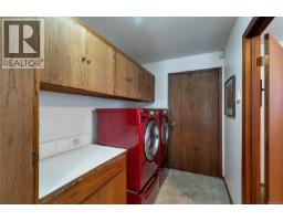 1930 Gillian Pl, Campbell River, BC V9W6B6 Photo 29