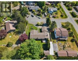 1930 Gillian Pl, Campbell River, BC V9W6B6 Photo 41