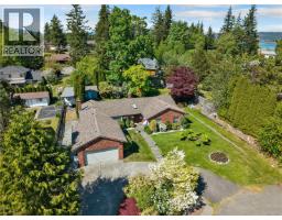 1930 Gillian Pl, Campbell River, BC V9W6B6 Photo 39