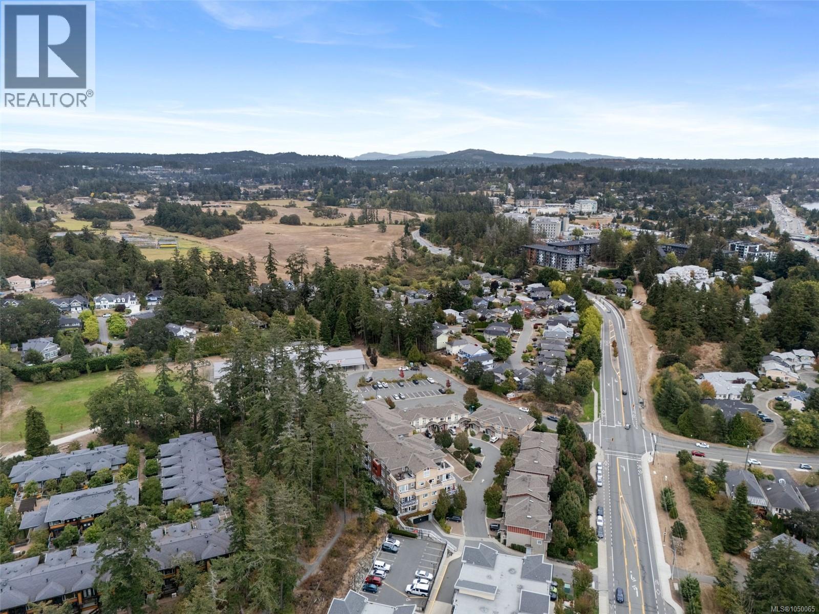 #306 1900 Watkiss Way - 30