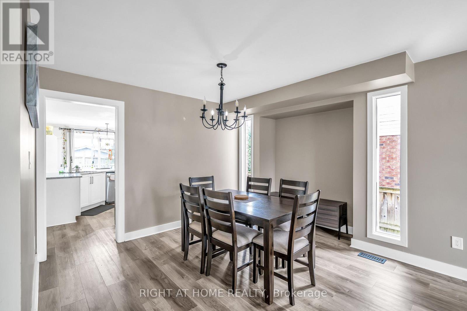 635 Longworth Avenue, Clarington (Bowmanville), Ontario, L1C5B8, Clarington (Bowmanville), Ontario — photo 4 of 5