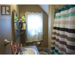 Upper - 591 Jane Street, Toronto, ON M6S4A3 Photo 12