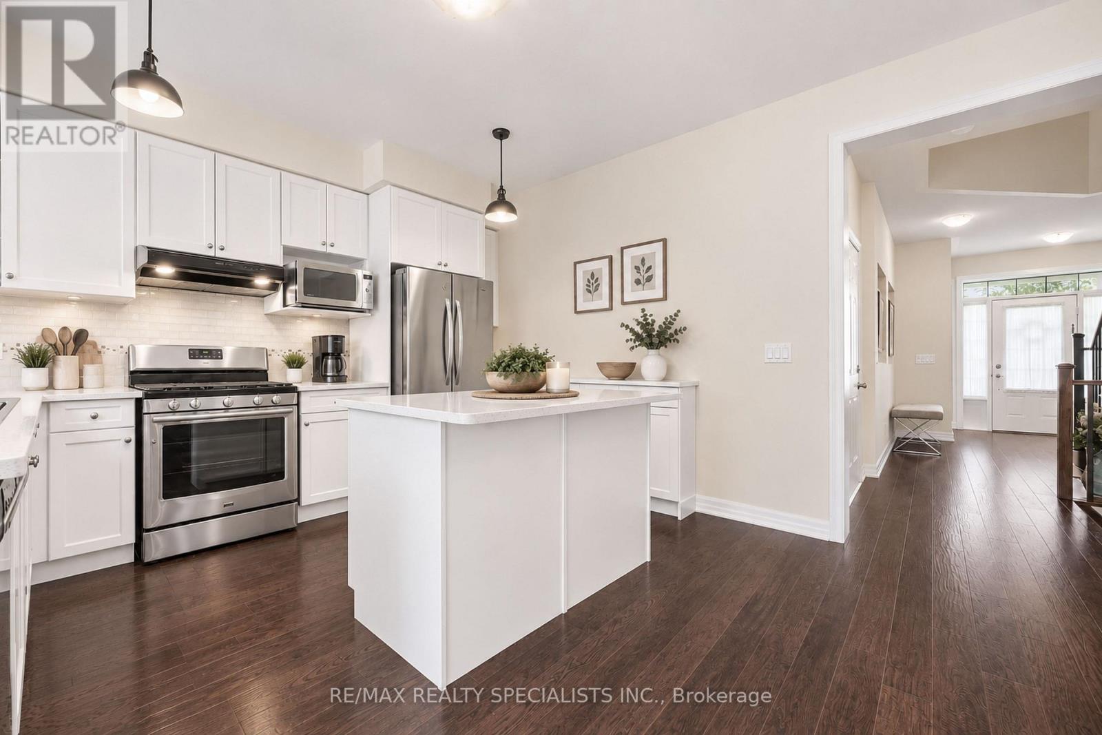 92 HANSON CRESCENT, Milton (SC Scott) — photo 4