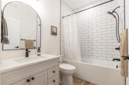 196 Wyndham Estate Drive, Steinbach, MB R5G2Y9 Photo 21