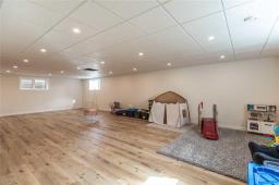 196 Wyndham Estate Drive, Steinbach, MB R5G2Y9 Photo 25