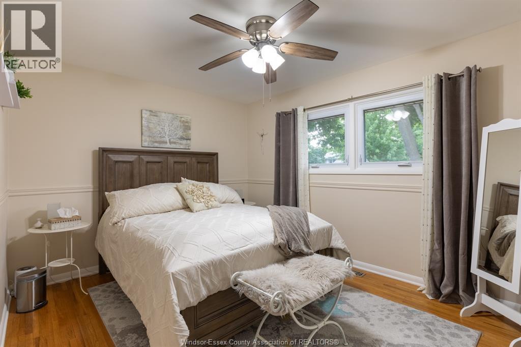 554 BERTHA AVENUE - 16