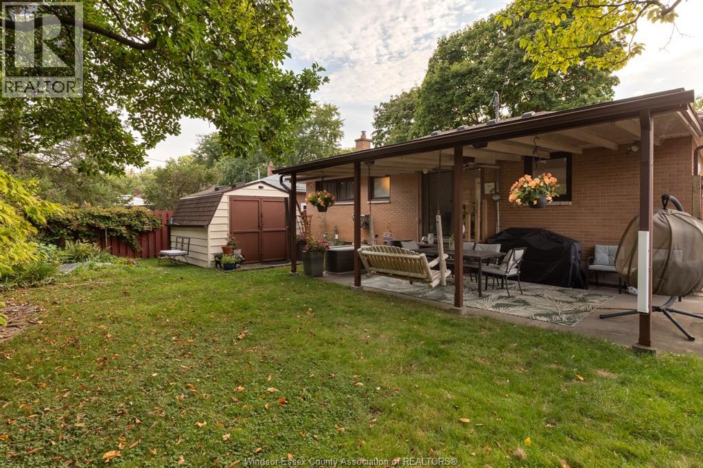 554 BERTHA AVENUE - 33
