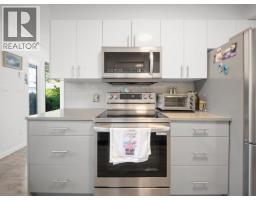 8 815 Tobruck Avenue, North Vancouver, BC V7P1V9 Photo 8