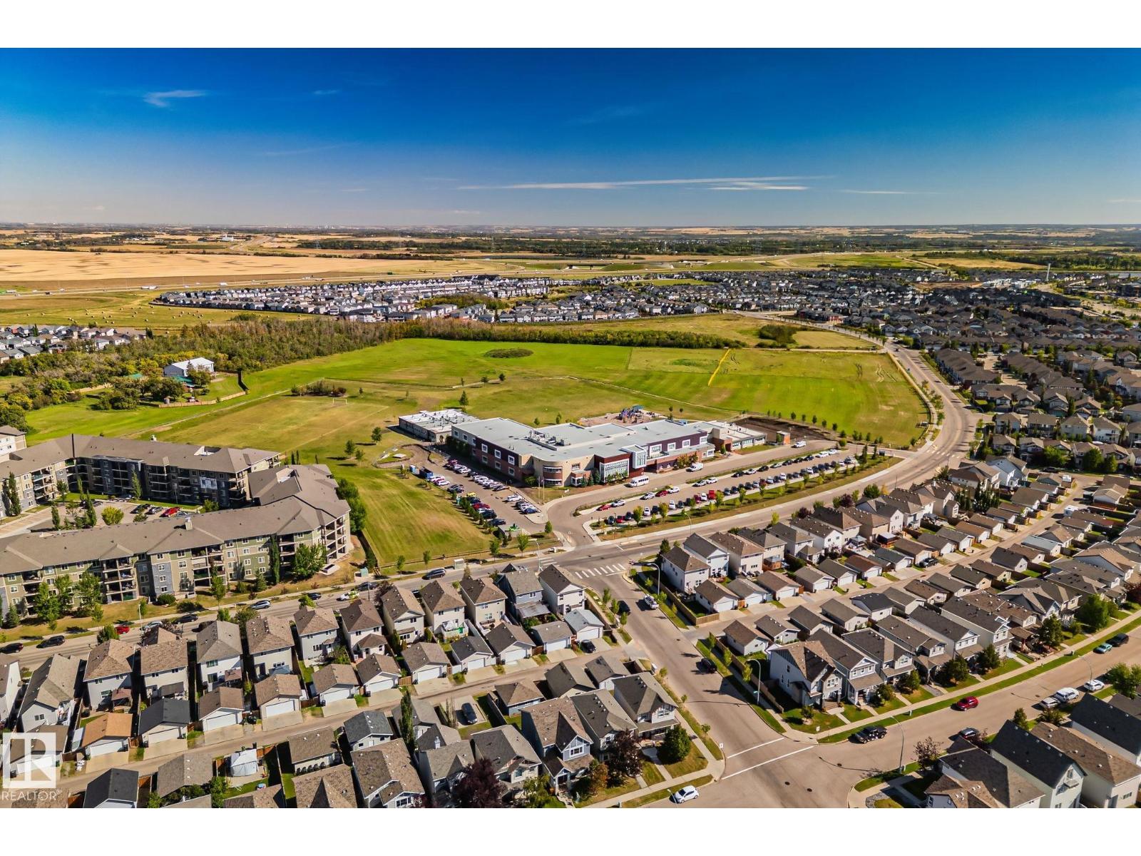 #17 450 MCCONACHIE WY NW - 34