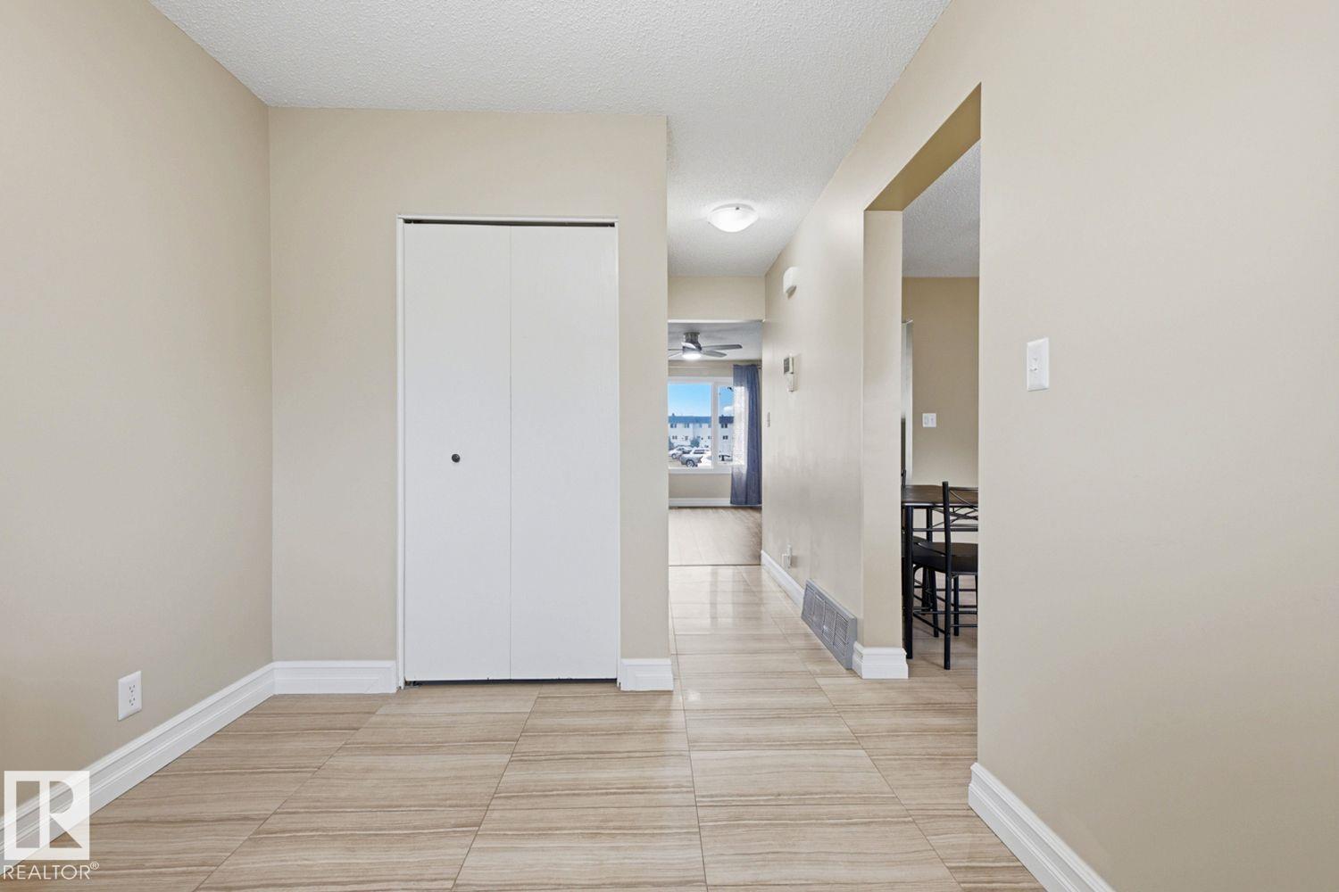 11317 22 AV NW - 22
