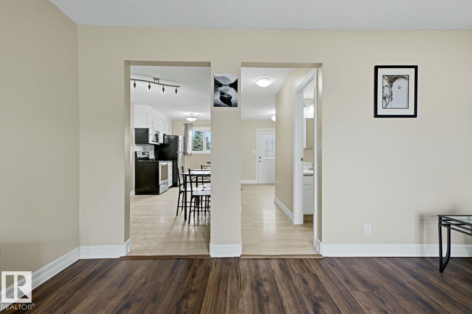 11317 22 AV NW - 8