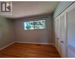 3pc Bathroom - 4215 Villa Crescent Nw, Calgary, AB T2L2K2 Photo 12