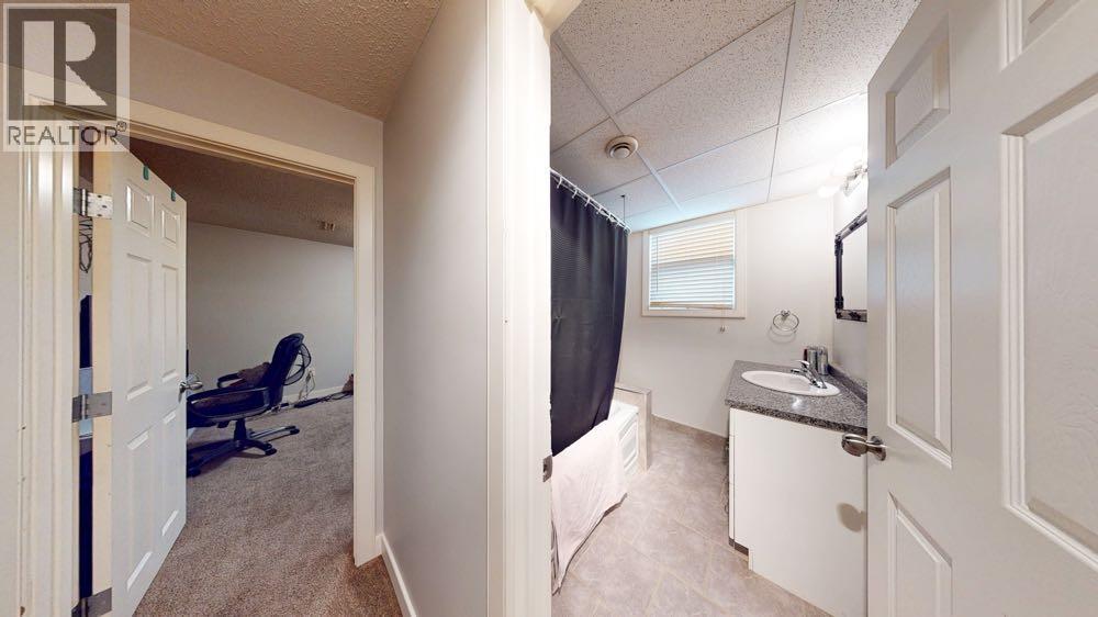 267 3 Street NW - 24