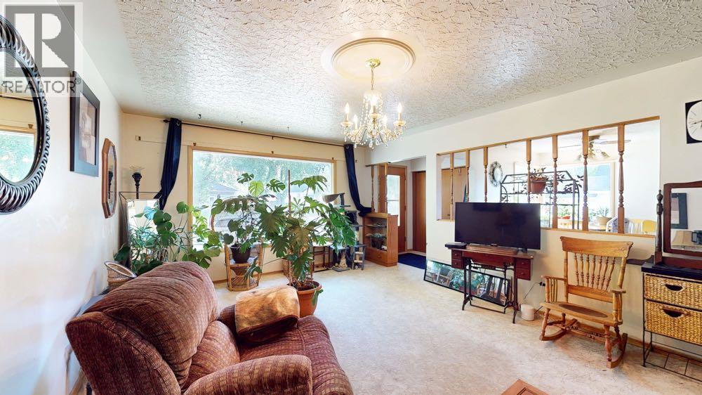 267 3 Street NW - Image 5