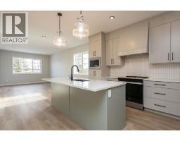 4pc Bathroom - 17 Tindale Place, Red Deer, AB T4P0T8 Photo 11
