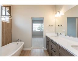 17 Tindale Place, Red Deer, AB T4P0T8 Photo 20