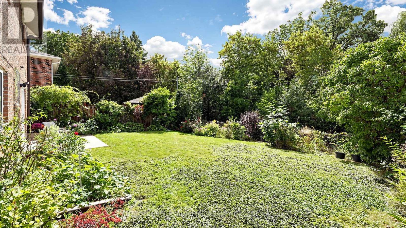27 WARLINGHAM COURT - 40