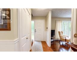 919-927 Marine Drive thumbnail 11