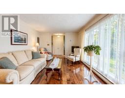 919-927 Marine Drive thumbnail 12