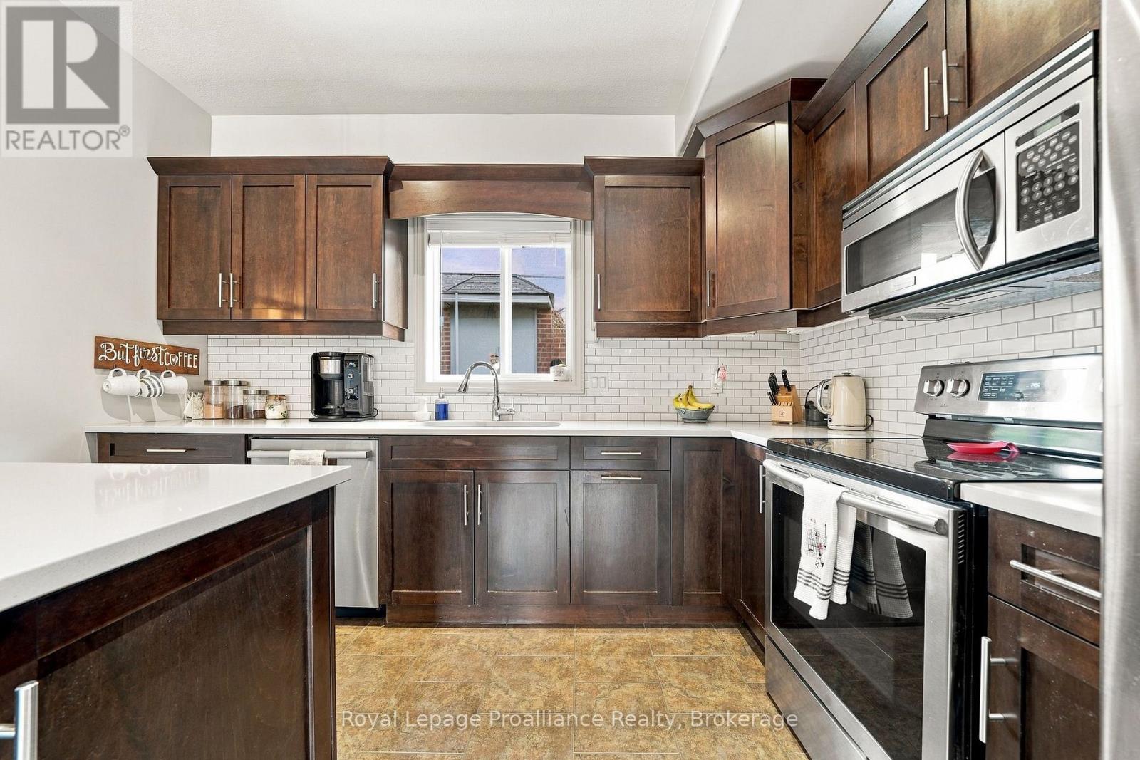 273 AVONDALE ROAD - 13